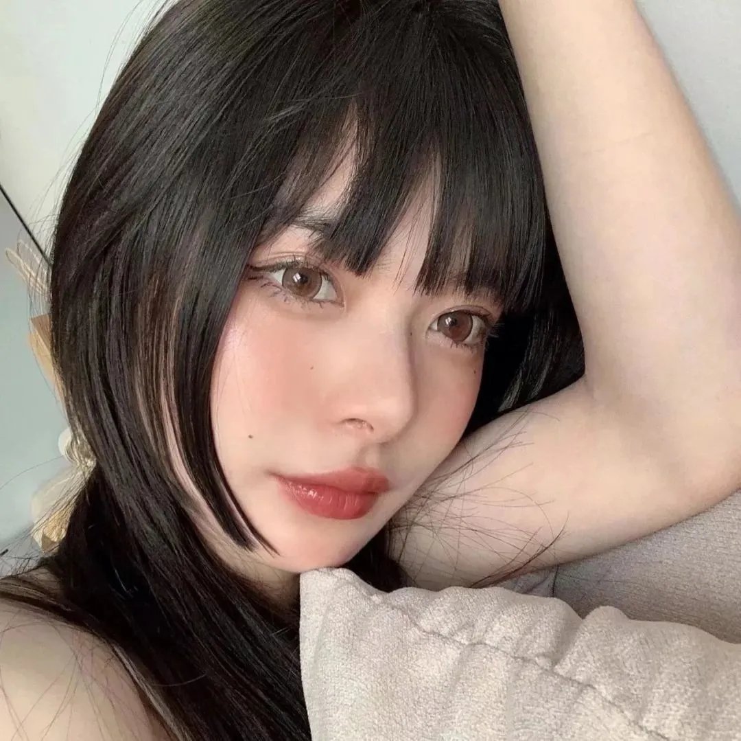 绿草如阴海报